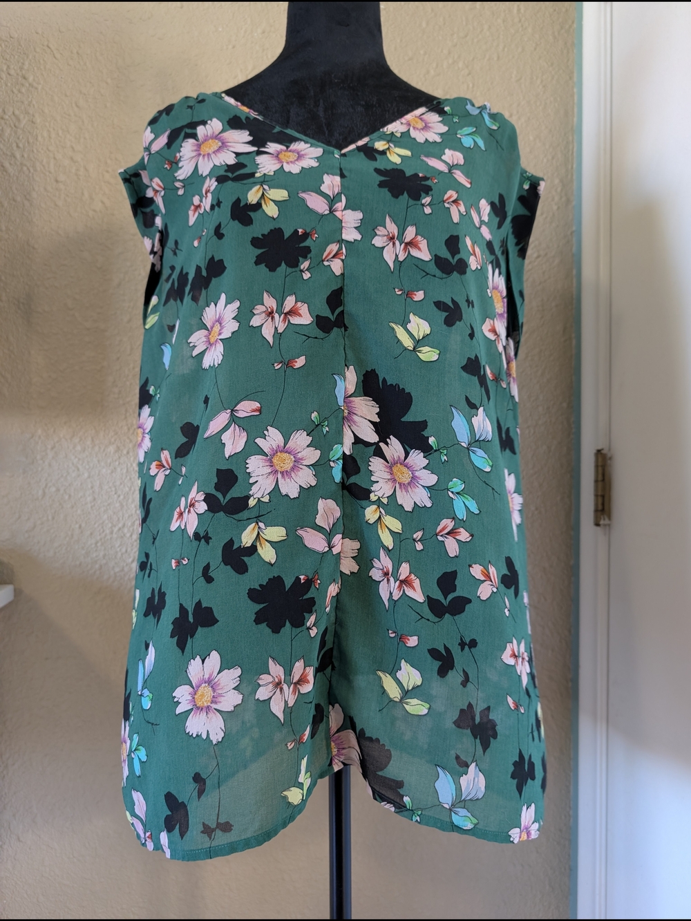 CAbi Green Floral Shadow Blouse - Style #3619 - Size XL